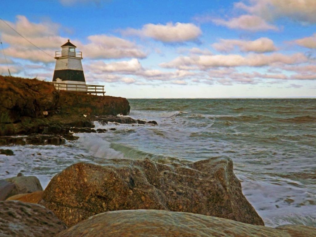 Margaretsville beach and Lighthouse